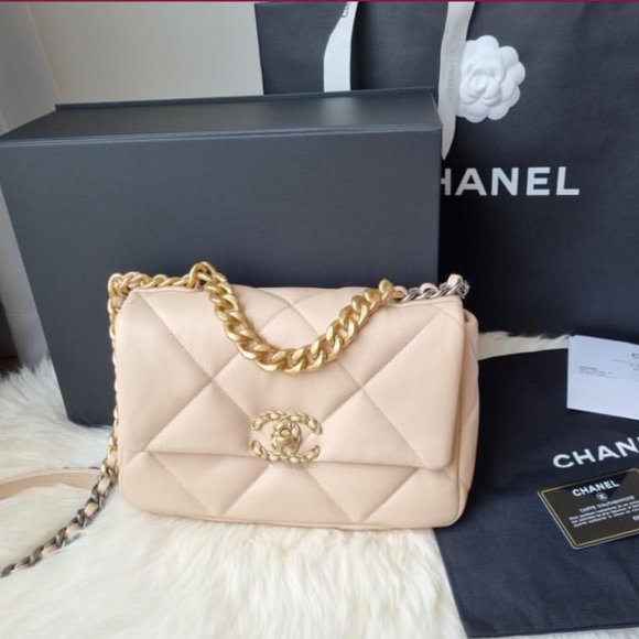 SOLD to Savannah E Off Another Platform - Picture 5 of 7